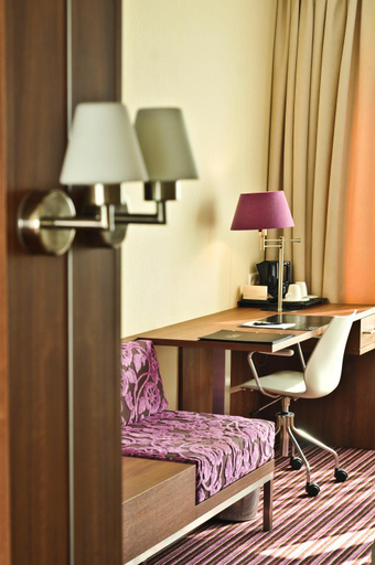 Bedroom 2, Van der Valk Hotel Rotterdam Ridderkerk, Ridderkerk