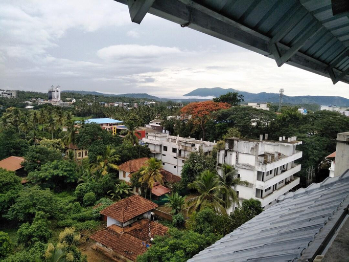 Others 4, hazmi inn, Malappuram