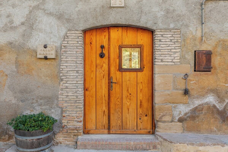 Property entrance, Casa Marco, Huesca