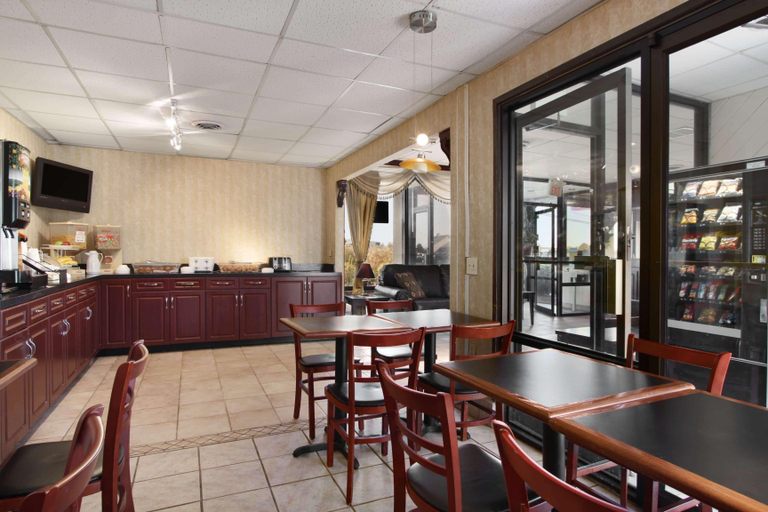 Public Area 2, Days Inn by Wyndham Salisbury, Wicomico