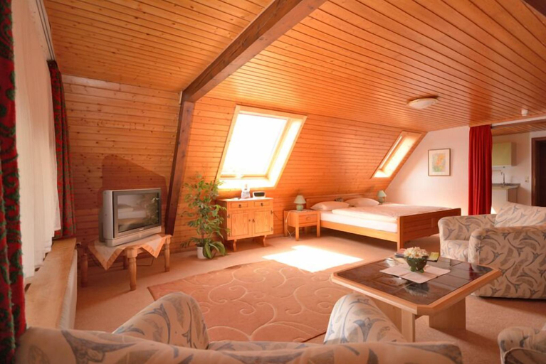 Bedroom 3, Hotel Silberdistel, Breisgau-Hochschwarzwald