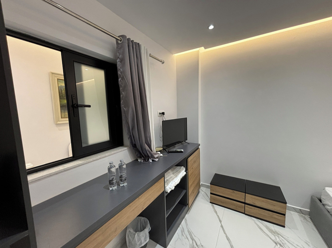 Bathroom 3, Lezet Hotel, Sarandës