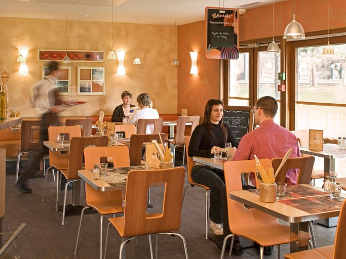 Food & Drinks 5, ibis Bourg-en-Bresse, Ain