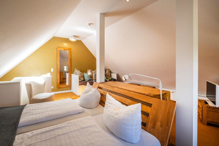 Bedroom 3, Seehotel Lichtenberg, Mecklenburgische Seenplatte