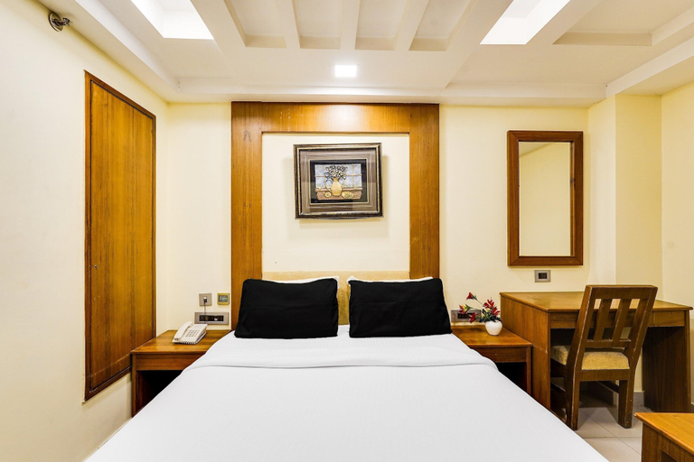 Room 2, Luxury Urban Stays Near Chennai Airport, Kancheepuram