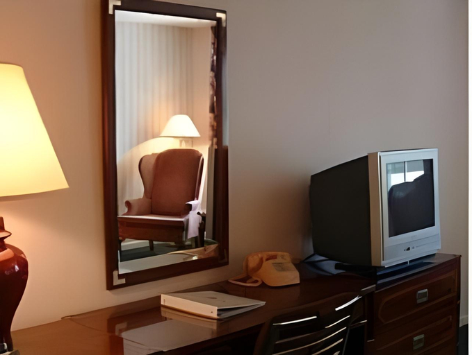 Others 5, Park View Inn, Rockingham
