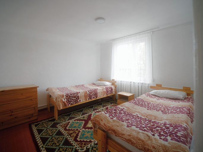 Bedroom 2, Guesthouse Alakol, Ak-Suu