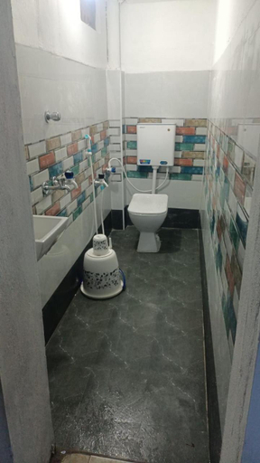 Bathroom 4, Happy Square, Puducherry