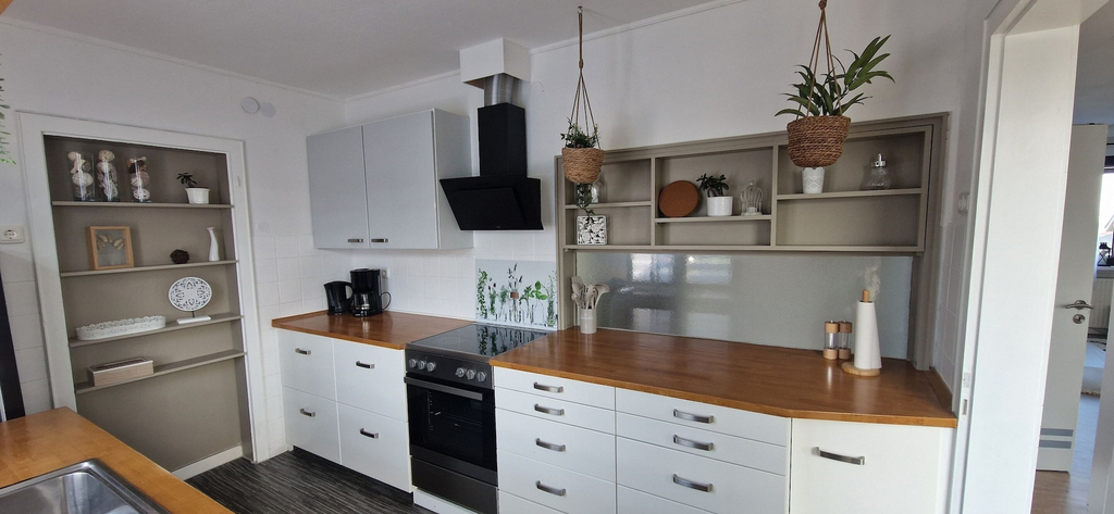 Private kitchen 2, Wohnung im Teutoburger Wald Externsteine, Höxter
