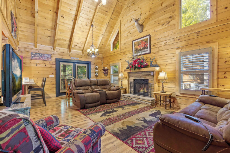 Others 1, Mountain Charm, Sevier