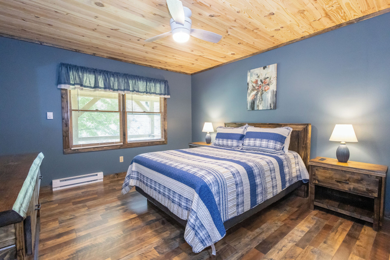 Bedroom 2, Springmaid Mountain, Mitchell