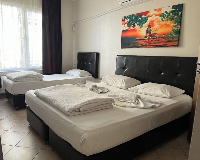 Bedroom 2, Hotel Kiwi, Kadıköy