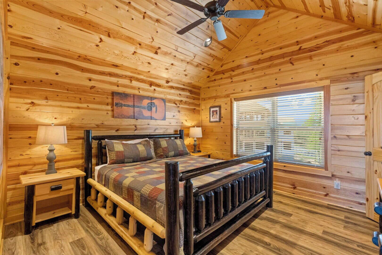 Bedroom 3, Dolly Valley View, Sevier