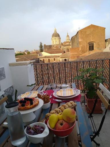 Food & Drinks 5, Bed, Book & Breakfast Landolina, Catania