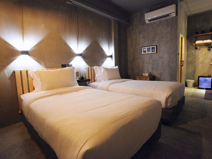 Others 4, Sukhum Rajamangala-Phatthanakan Rooms, Suan Luang