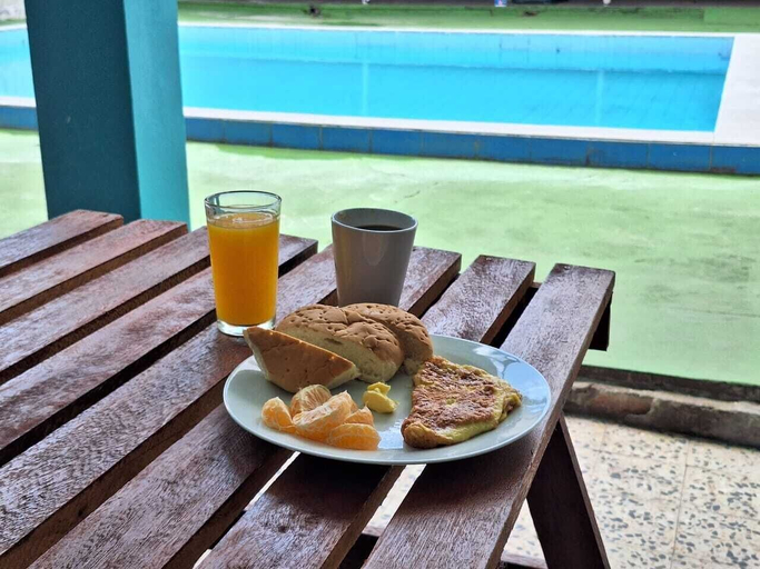 Food & Drinks 5, PALO VERDE HOUSE, Maynas