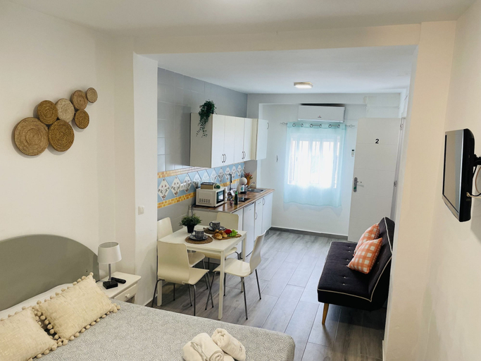 Room 2, Estudio Carabeo Jimena by At Home Costa del Sol, Málaga