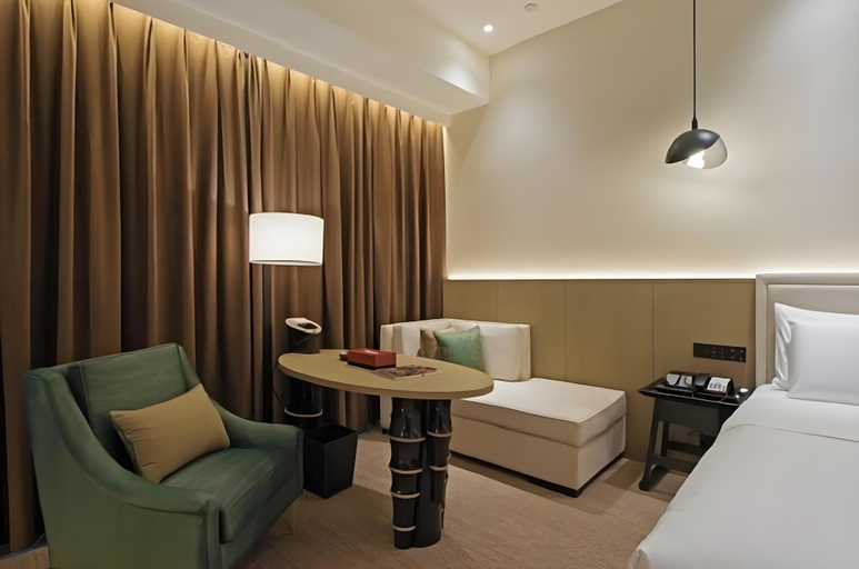 Bedroom 2, Chengdu Rainbird Hotel, Chengdu