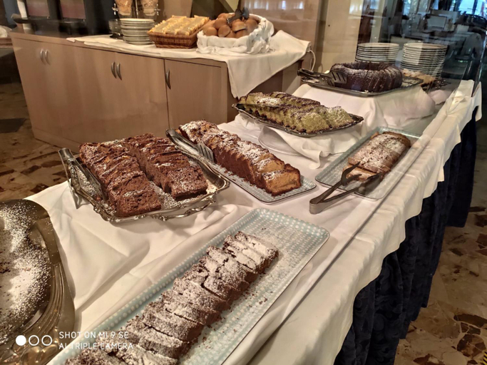 Food & Drinks 5, Hotel Caracas, Rimini