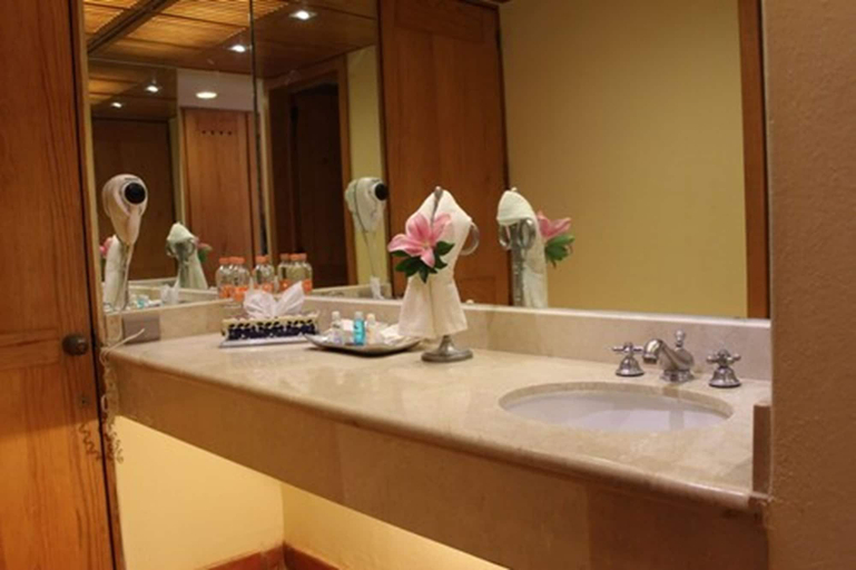 Bathroom 5, Rancho San Diego Grand Spa Resort, Ixtapan de la Sal
