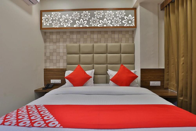 3, Hotel Royal Square by Sky Stays, Gandhinagar