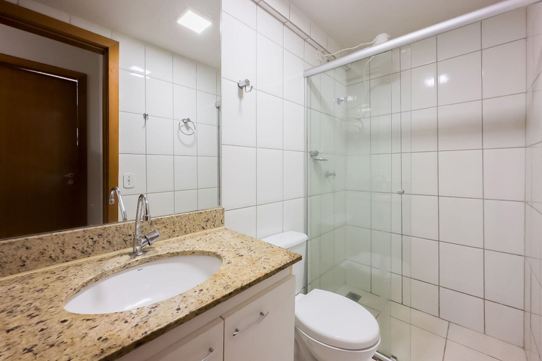 Bathroom, Apt w/ Pool Lago Norte - Pln0415, Brasília