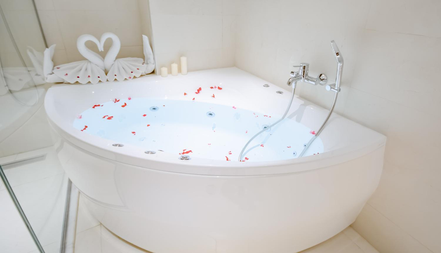 Bathroom 4, Frankincense Hotel Muscat فندق اللبان مسقط, Muttrah