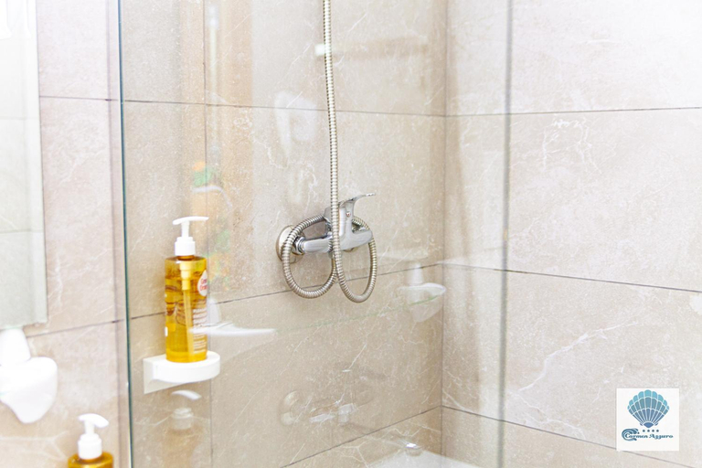 Bathroom 5, Hotel Carmen Azzuro, Mangalia