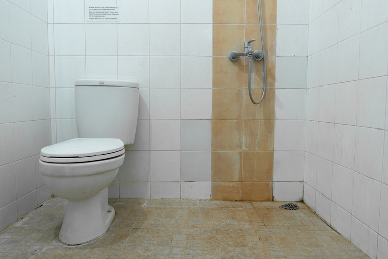 Bathroom 11