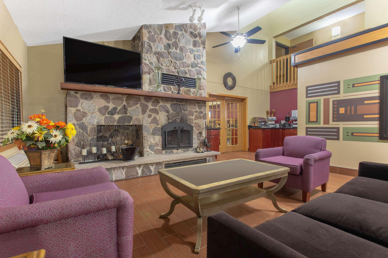 Public Area 3, AmericInn by Wyndham Burlington, Racine