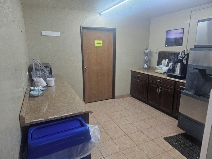 Others 5, Super 8 by Wyndham Massena NY, Saint Lawrence