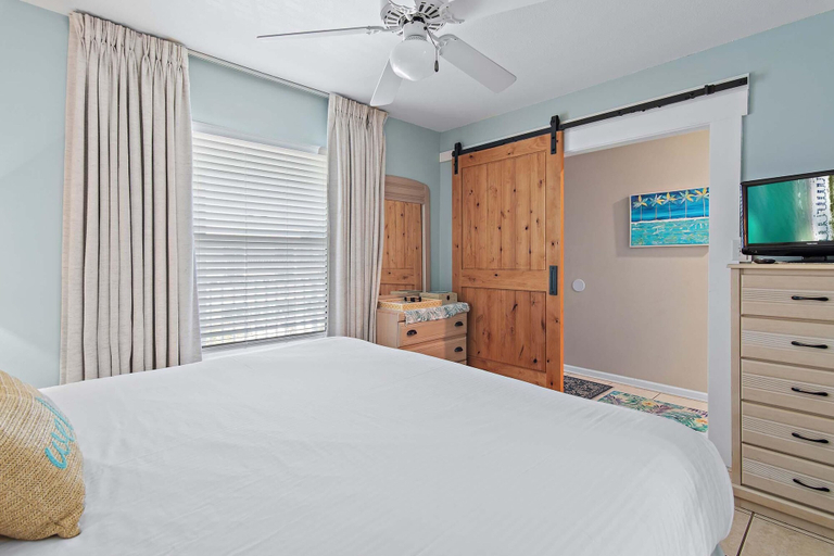 Bedroom 3, Summerspell 303, Walton