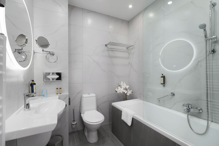 Bathroom 5, CHLOE Hotel Budapest, Budapesti