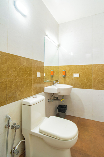 Bathroom 5, Hotel Campal, North Goa