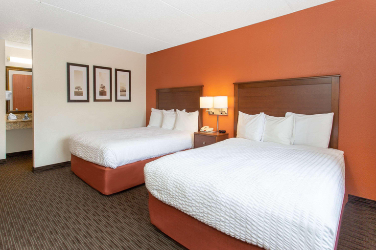 Bedroom 3, AmericInn by Wyndham Calumet, Houghton