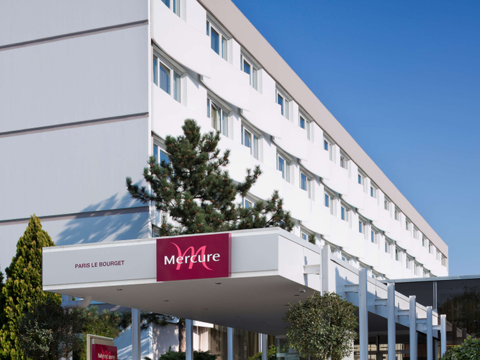 Exterior & Views 2, Mercure Paris Le Bourget Hotel, Seine-Saint-Denis