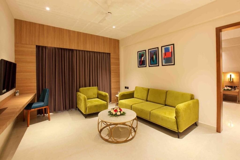 Others 5, Park Residency Ayarkunnam, Kottayam