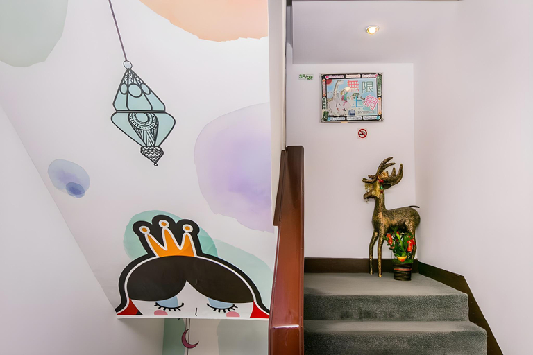 Others 3, Queens Hotel, Taipei City