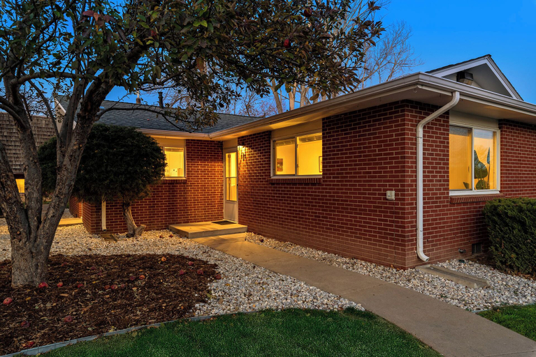Exterior & Views 2, Orchard Flats Perfect Group Stay w/ Yard and BBQ, Larimer