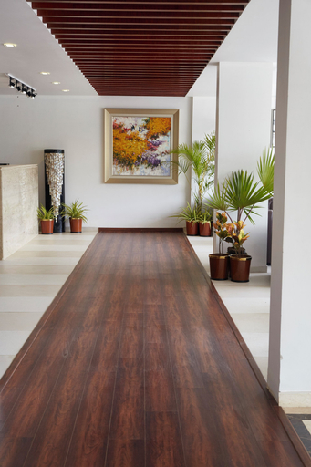 Others 4, Hotel Reemz, Ratnagiri