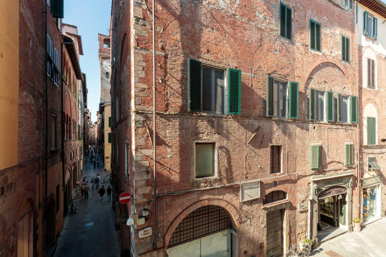 Others 4, Casa Ugolino in Lucca, Lucca