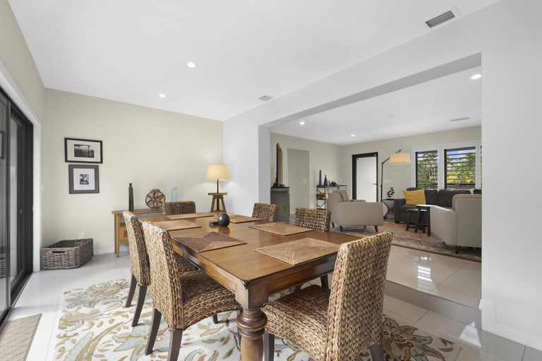 Room 3, Relax in Luxury - 3 Bed 2 Bath Oasis With Pool, Broward