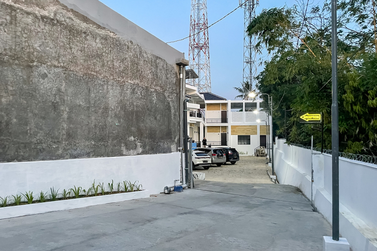 Others 3, RedDoorz Plus near Alun Alun Majalengka, Majalengka