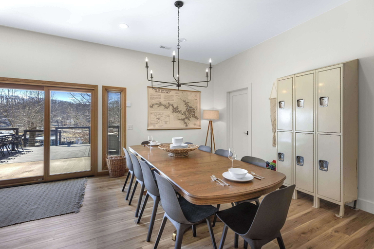 Others 4, Big Bear Bungalow Stay on Ozark Waterfront, Camden