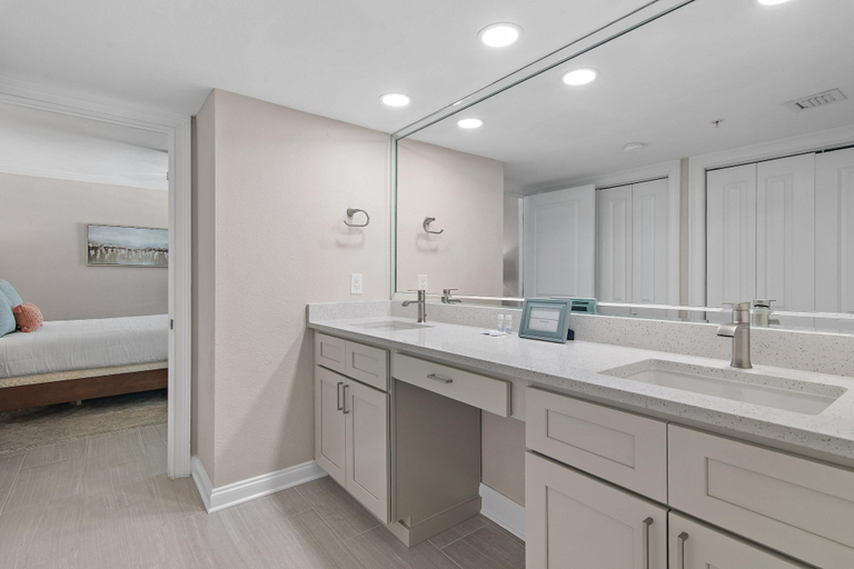 Bathroom 2, East Pass 605, Okaloosa