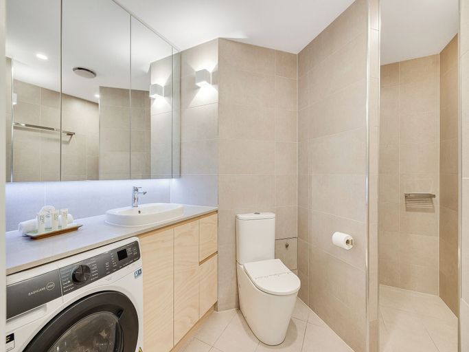 Bathroom 4, 11 Mooloolaba Esplanade, Maroochy - Mooloolaba