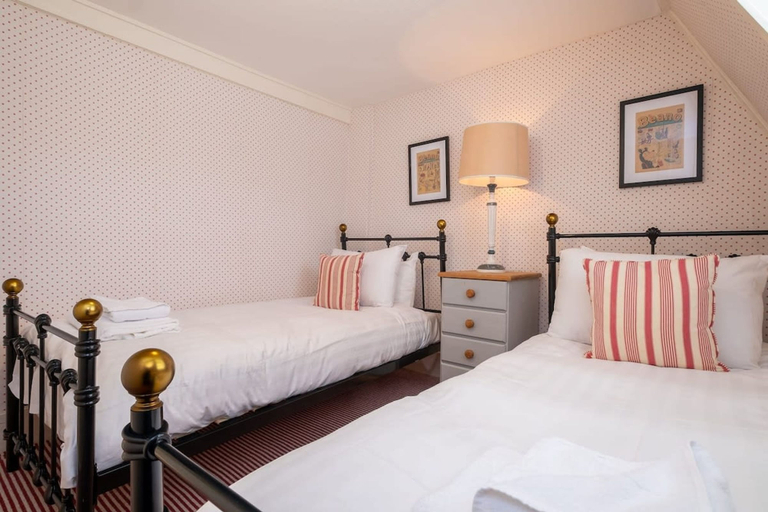 Room 2, Host Stay George Street Townhouse, Brighton and Hove