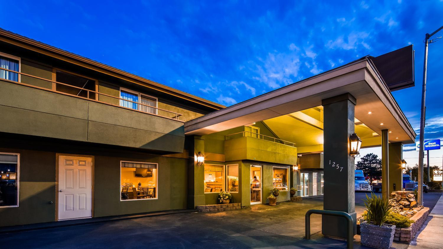 Others 5, RiverTree Inn, Asotin