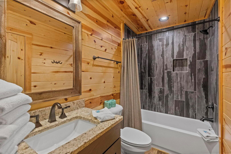 Bathroom 4, Dolly Valley View, Sevier