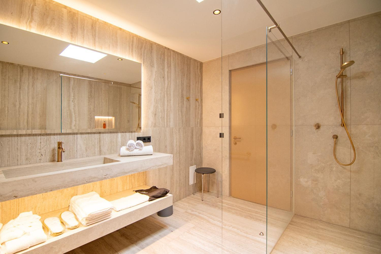 Bathroom 4, Hotel Nocturnes, Bolzano
